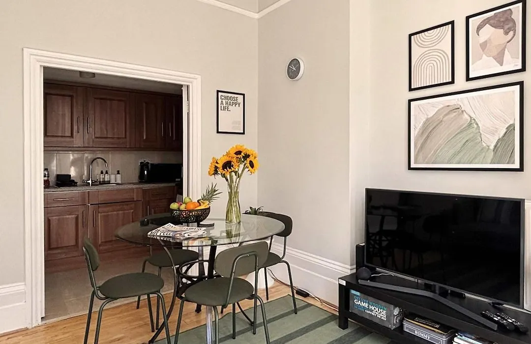 Sunflower Apartment B-1