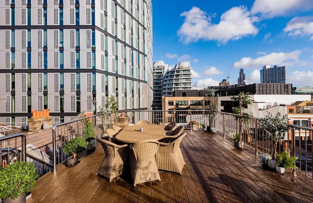 Penthouse Loft Apartment With Roof Terrace Not For Events Or Parties-1