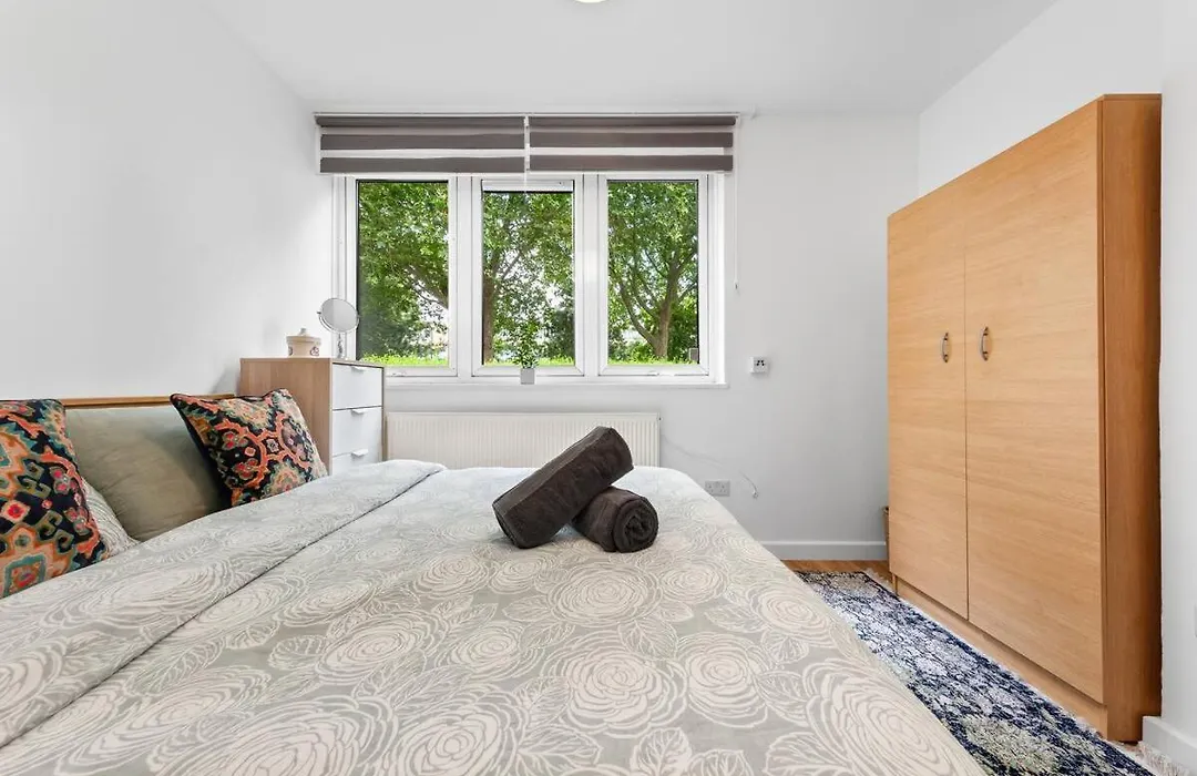 *Brand New 1 Bedroom Flat In Central London*-1