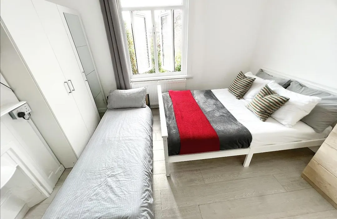 Luxurious Apartment With Patio In Covent Garden-1