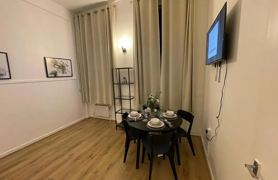 One Bedroom Flat B In Kentish Town-1