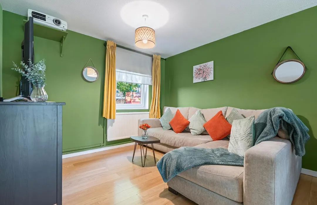 25 Percent Off Summer Deals- Family-Friendly Retreat In London Bridge - Stylish & Central - Parking & Close To 3 Stations!-1