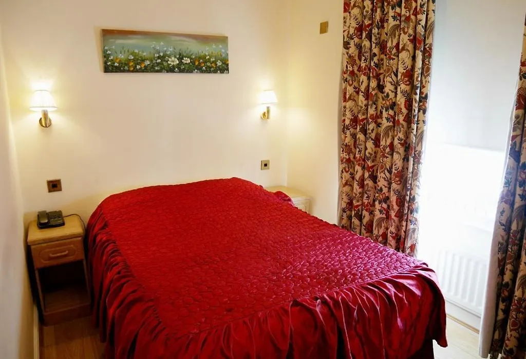 Gresham Hotel-1