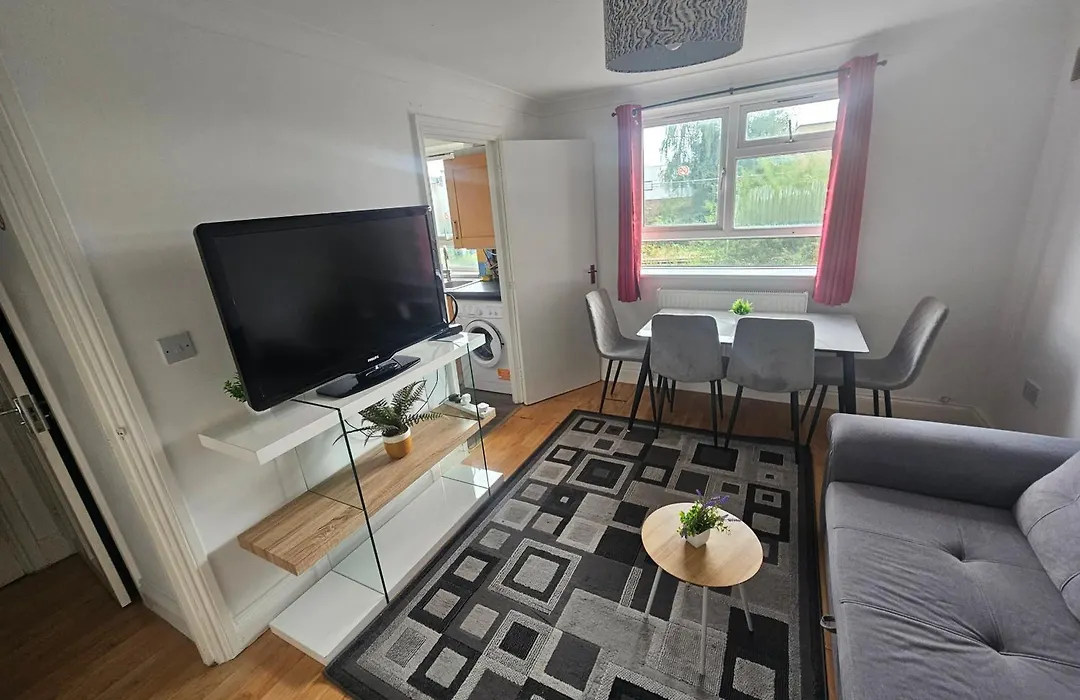 3 Beds Flat Next King Cross And The City Centre-1