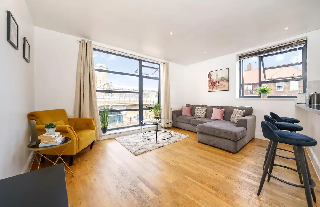 Bright & Modern 2-Bed Apartment In Vibrant East London-1