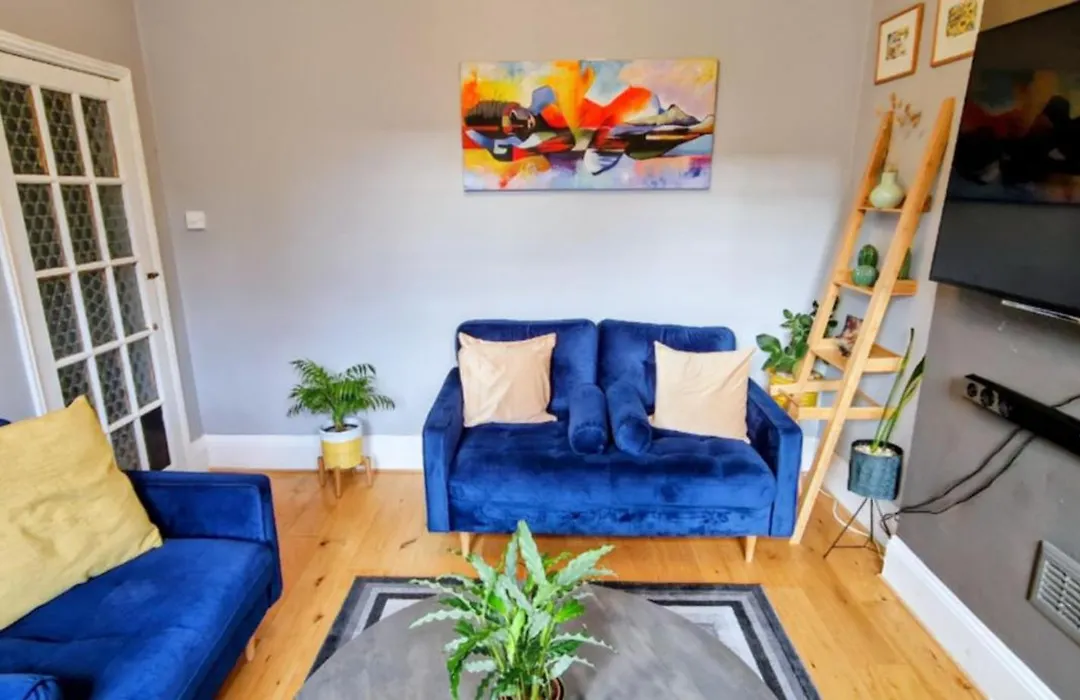 Double Bed At Cozy Hailsham-1