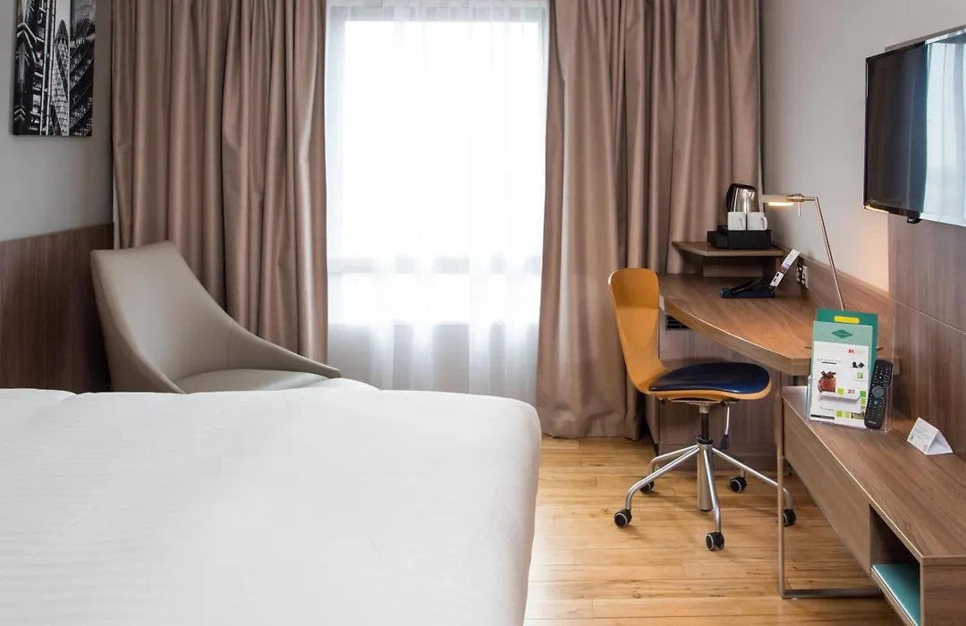 Holiday Inn London West By Ihg-1