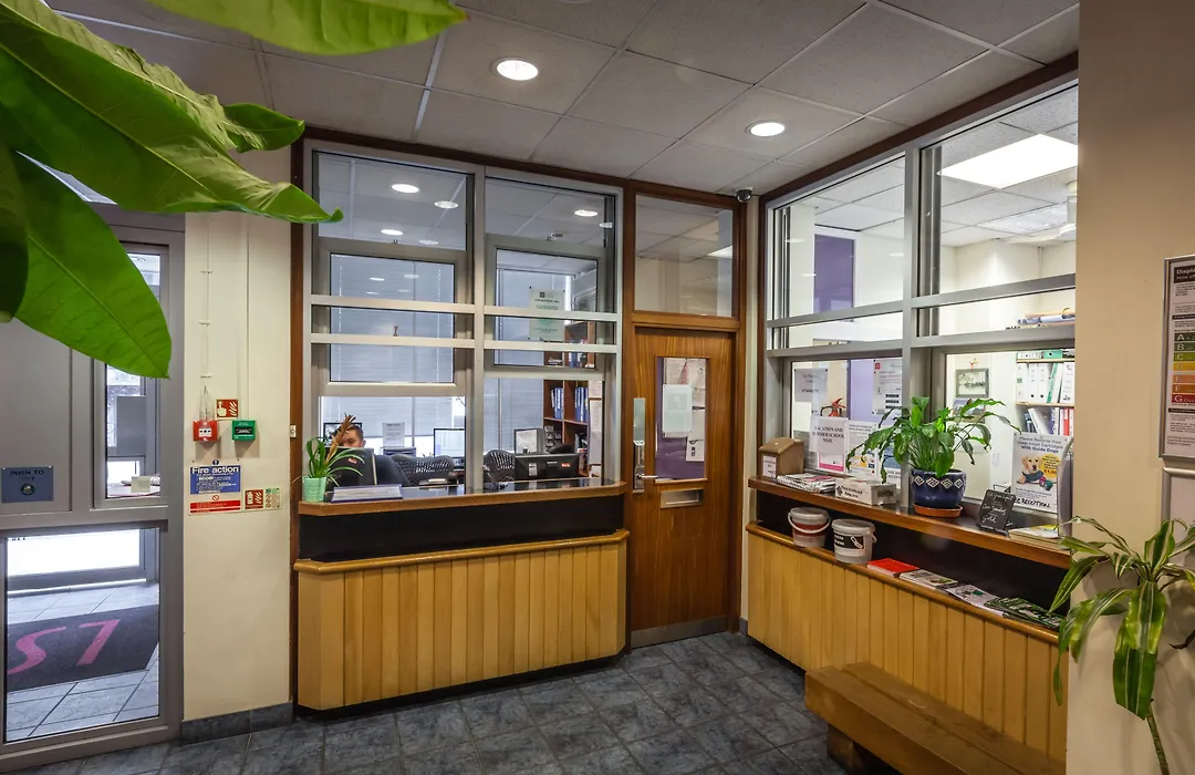 Lse Carr-Saunders Hall-1