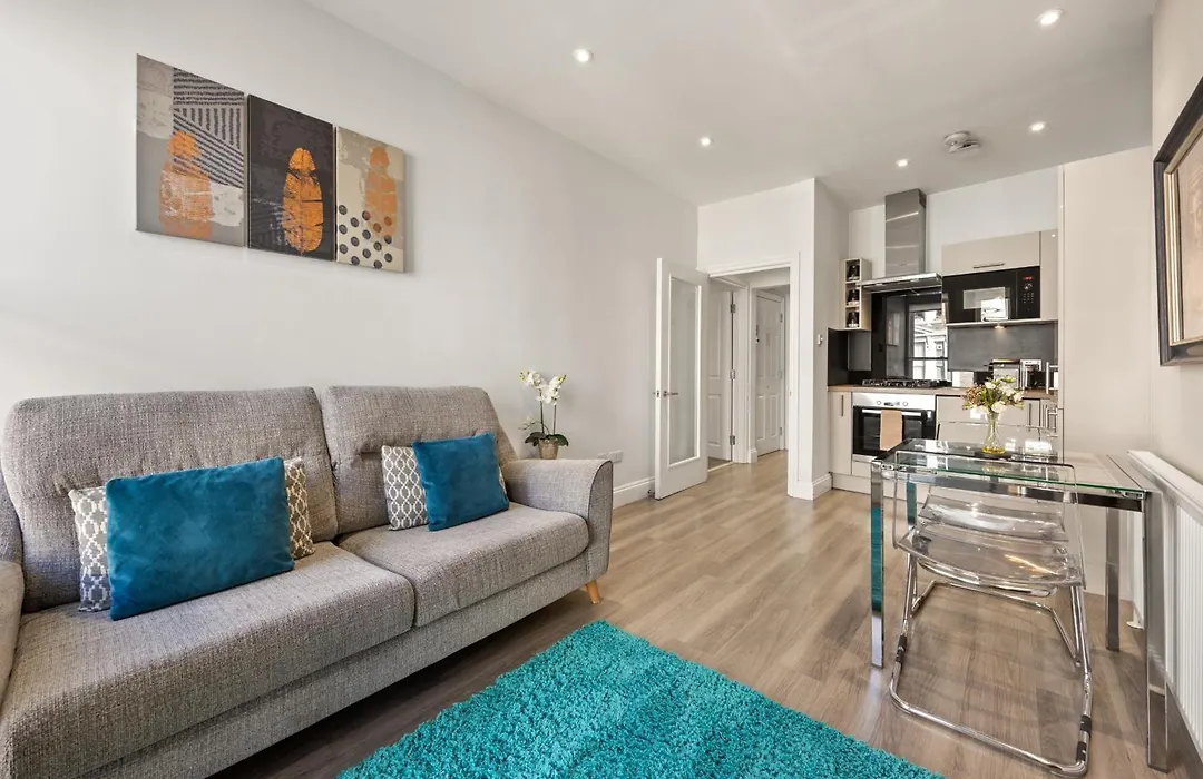 Bright & Modern 2-Bed Notting Hill Apartment-1