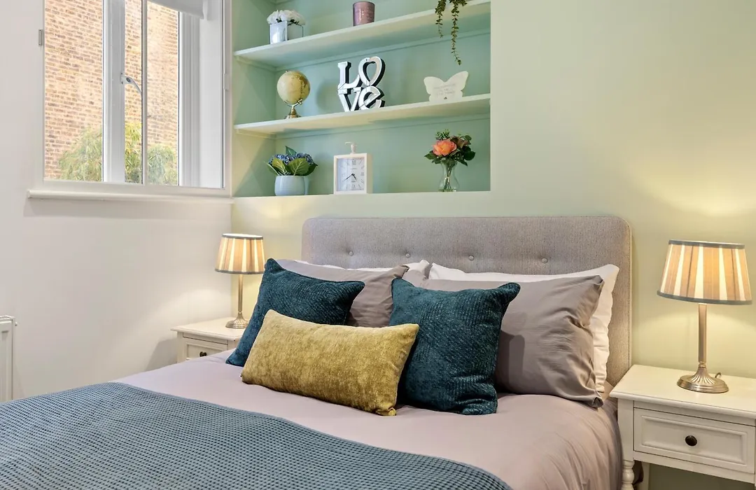 Bright & Modern 2-Bed Notting Hill Apartment-1