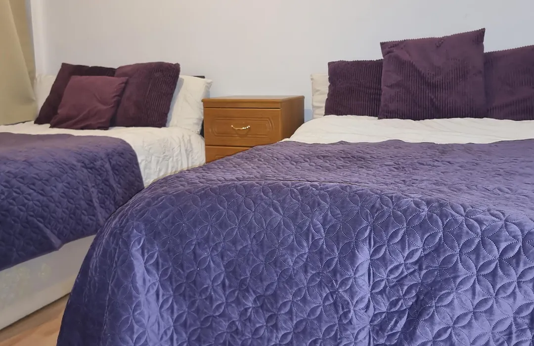 4 Bed Flat - Sleeps 12 - Pets - Wifi-1