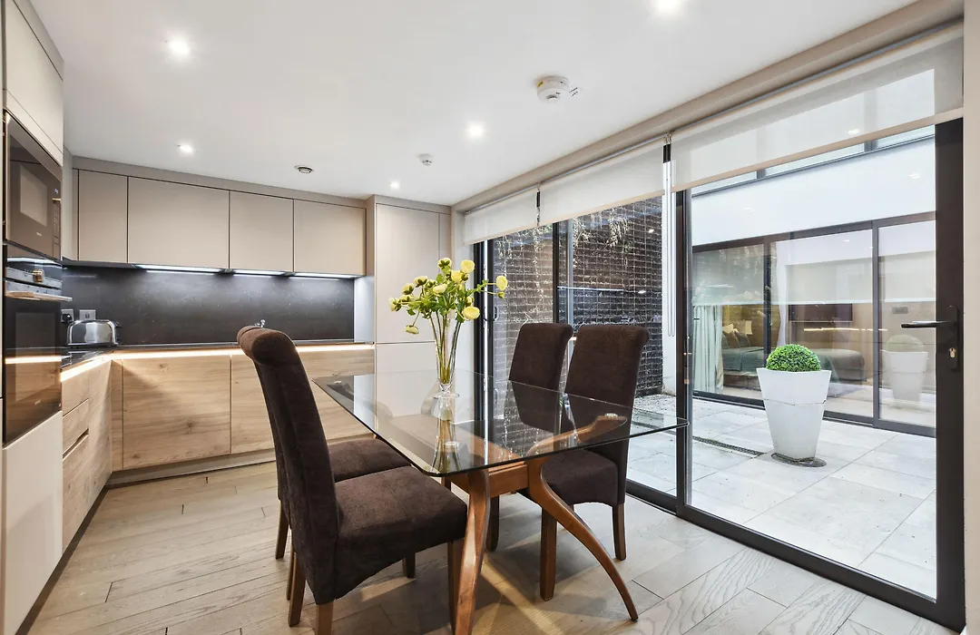 Buckingham Palace Residences By Aeria Apartments-1