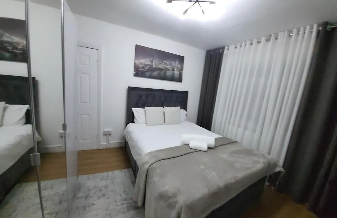 Cosy 1St Floor Flat North London-1