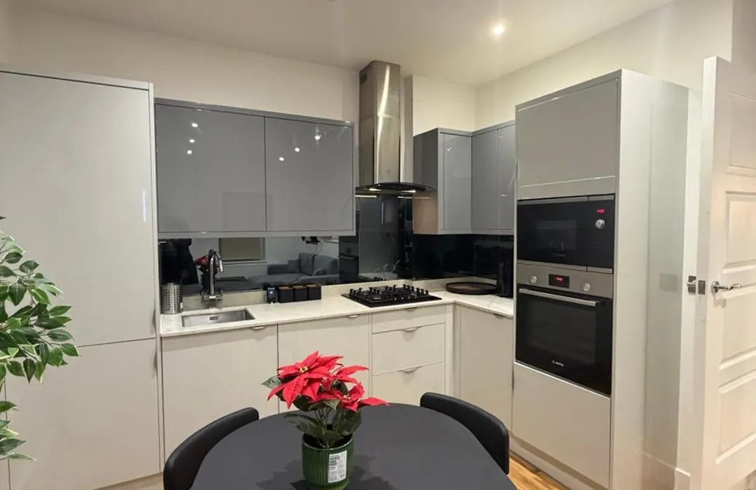 London City Apartment - Abba Voyage-1