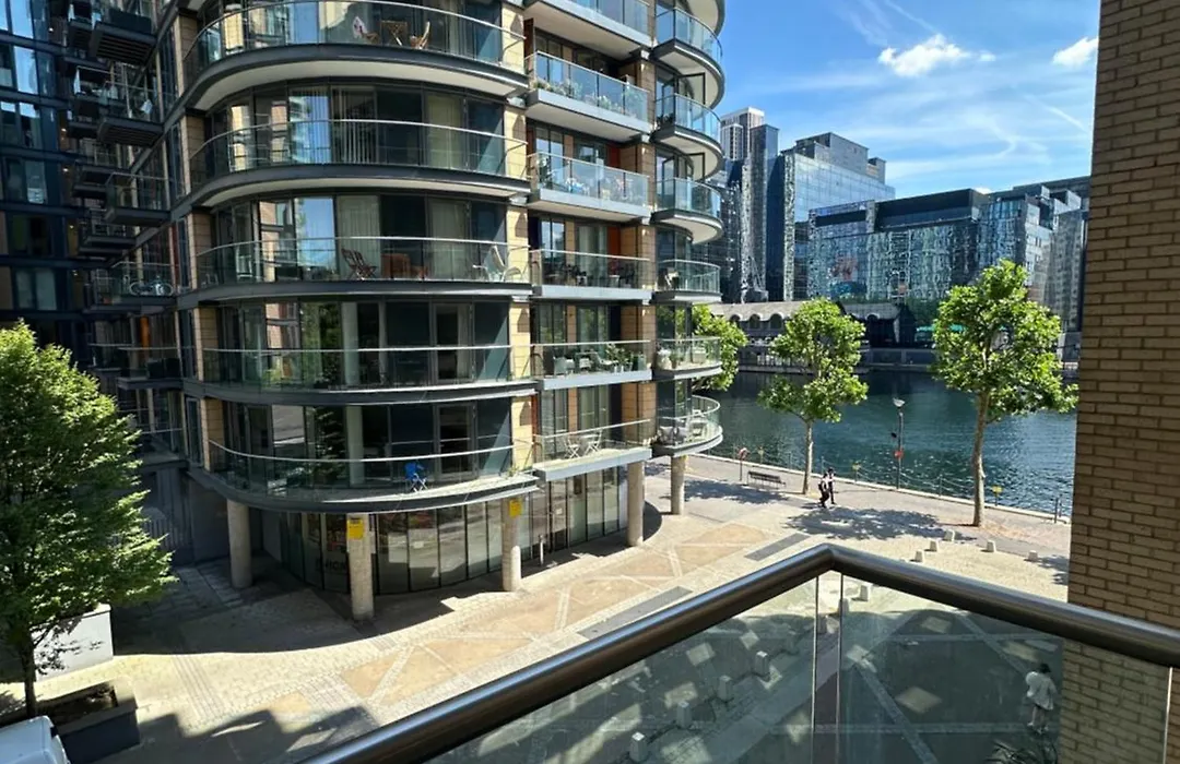 Canary Wharf - Luxury Apartments-1