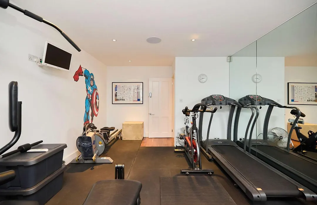 The Clapham Crib-1