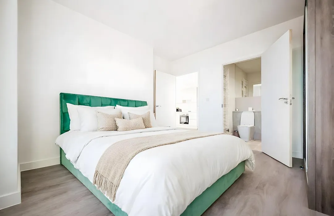 Prime Wembley Stadium Apartment Amazing Location Perfect For Professionals & Travellers-1