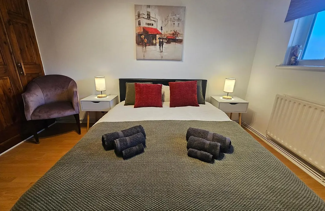 Bright Battersea Apartment, Free Parking Near Chelsea-1