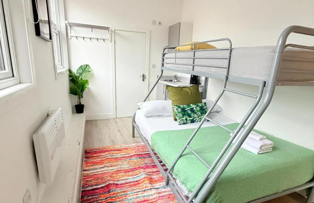 10 Minutes To Camdem Town Suites-1