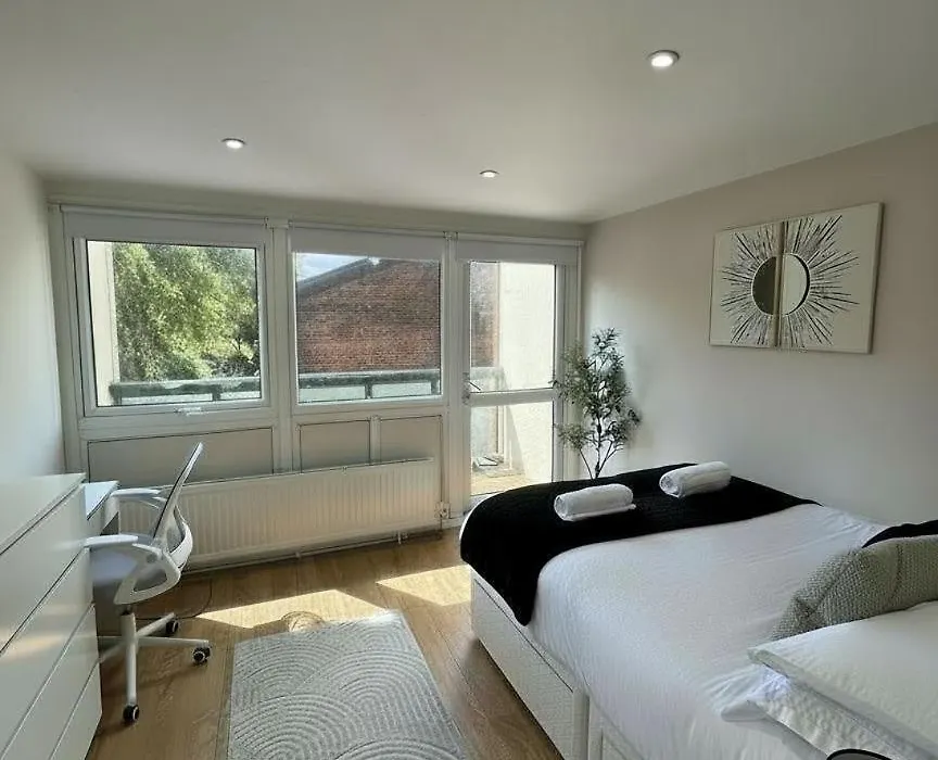 King'S Cross / 3 Bed /Overground-1