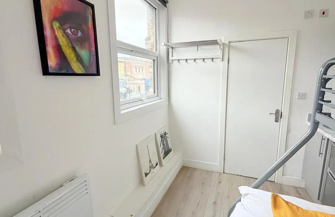 10 Minutes To Camdem Town Suites-1