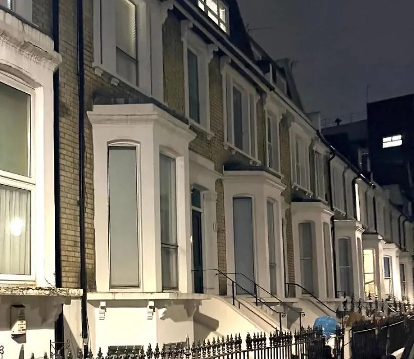 Bright 1 Bedroom Central London-1
