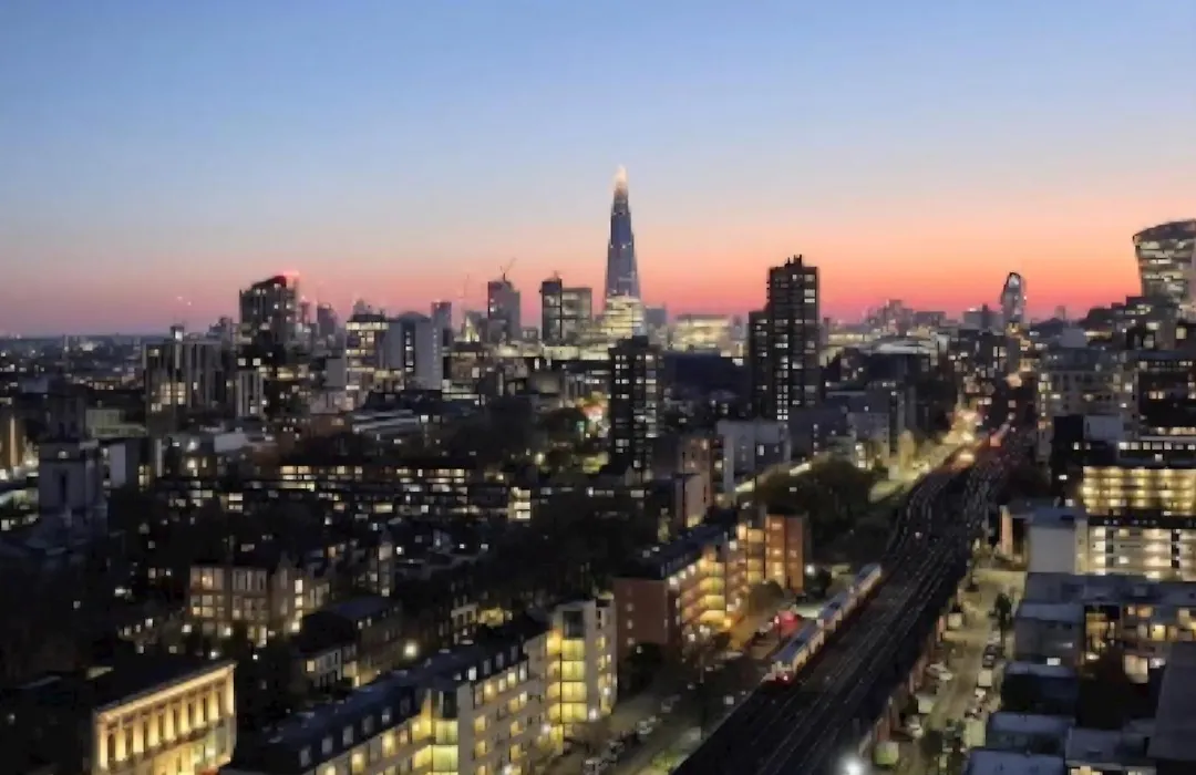 London City View Apartment, Short Walk To Tower Bridge, Free Parking-1