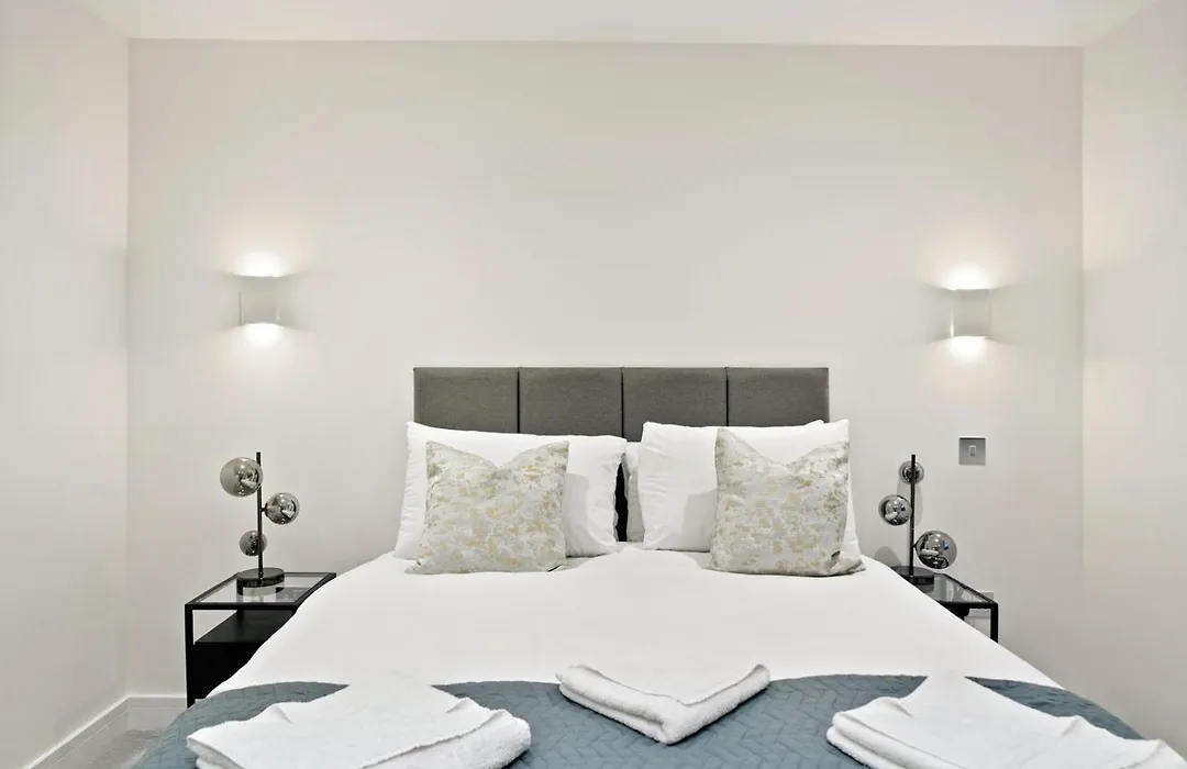 Executive 1 & 2 Bed Apartments In Heart Of London Free Wifi By City Stay Aparts London-1