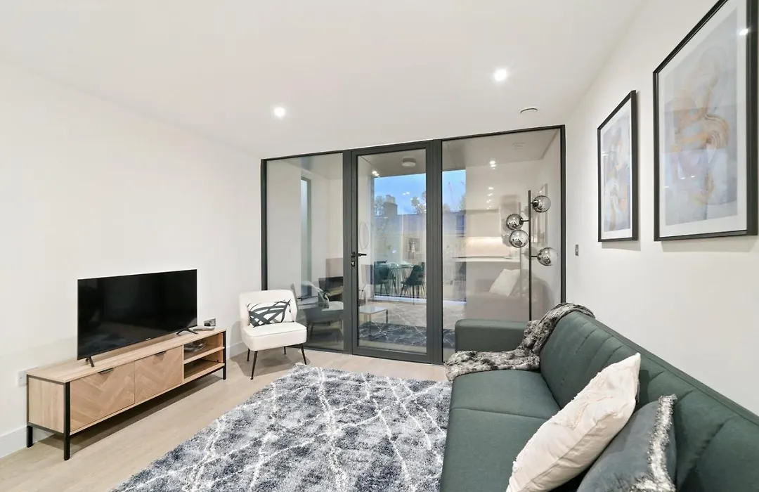 Executive 1 & 2 Bed Apartments In Heart Of London Free Wifi By City Stay Aparts London-1