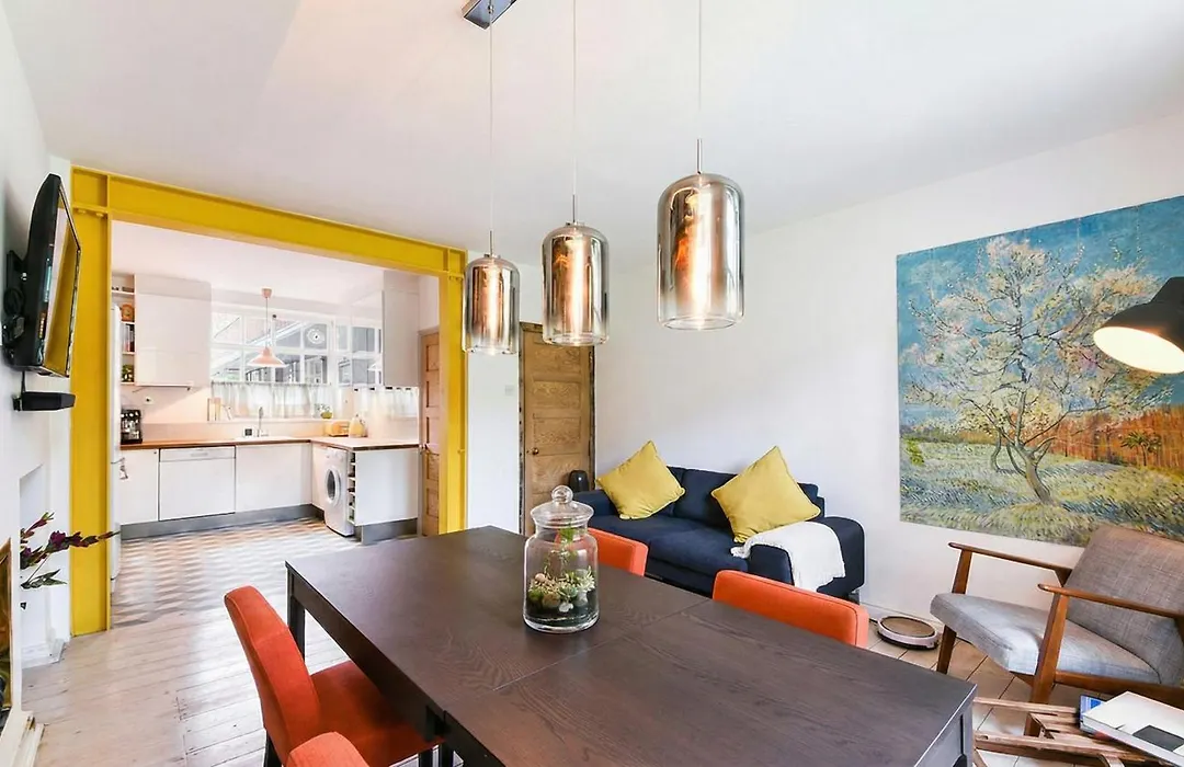 Designer Flat In Bethnal Green-1