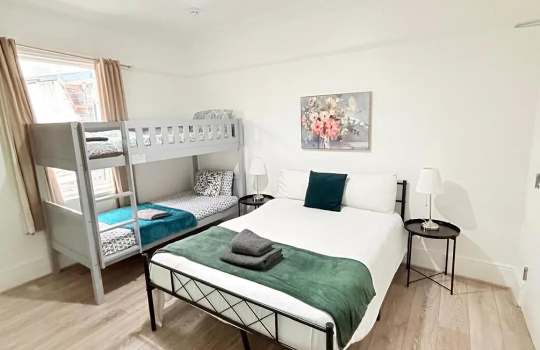 Wandsworth Guest Rooms 64-1