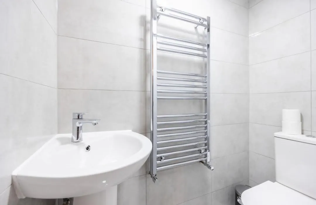 Spacious 2Br Gem - Close To Clapham Junction-1