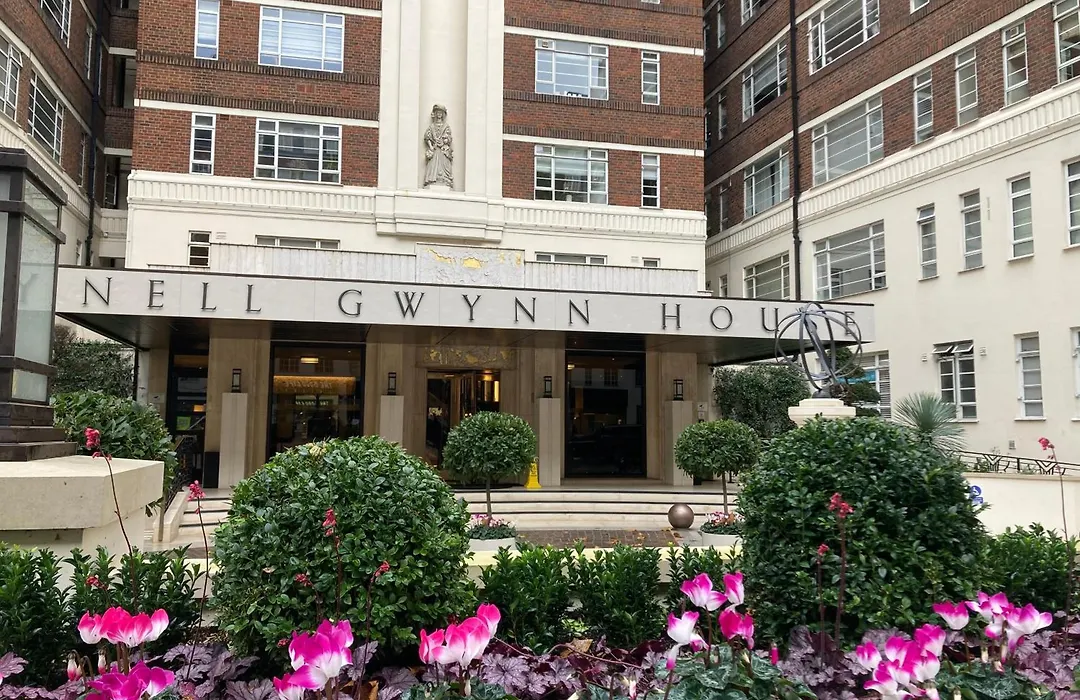 Nell Gwynn House - Studio Apartments, Sloane Square, London-1