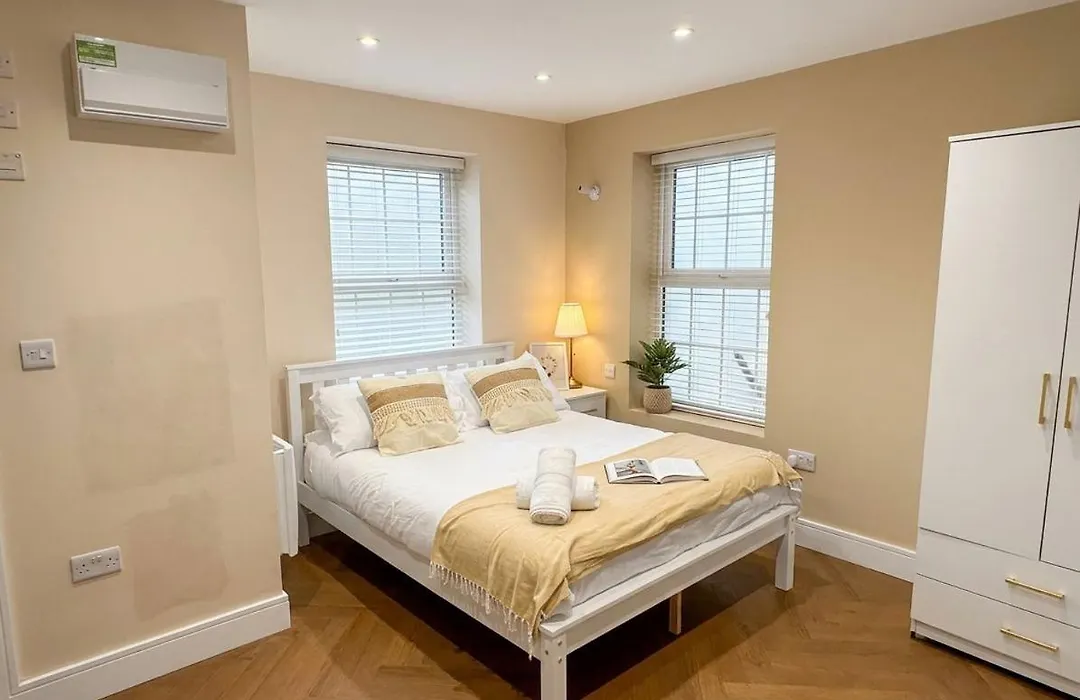30B The Lux Studios Near Arsenal&Central London-1