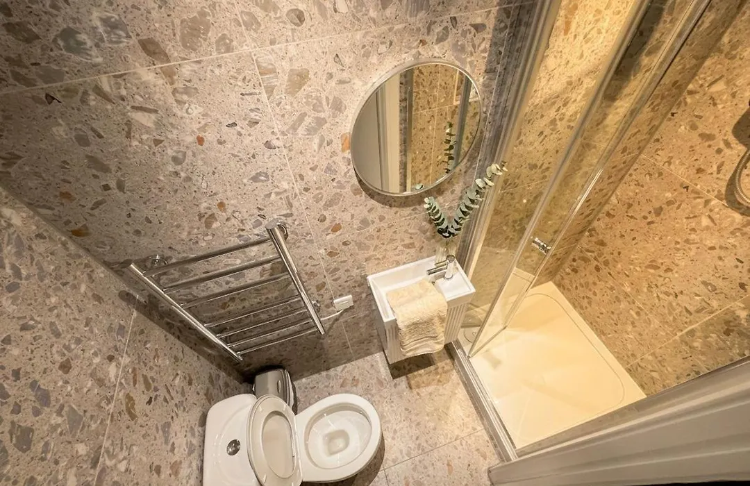 Studios Near Kings Cross Keyless Smart Check-In-1