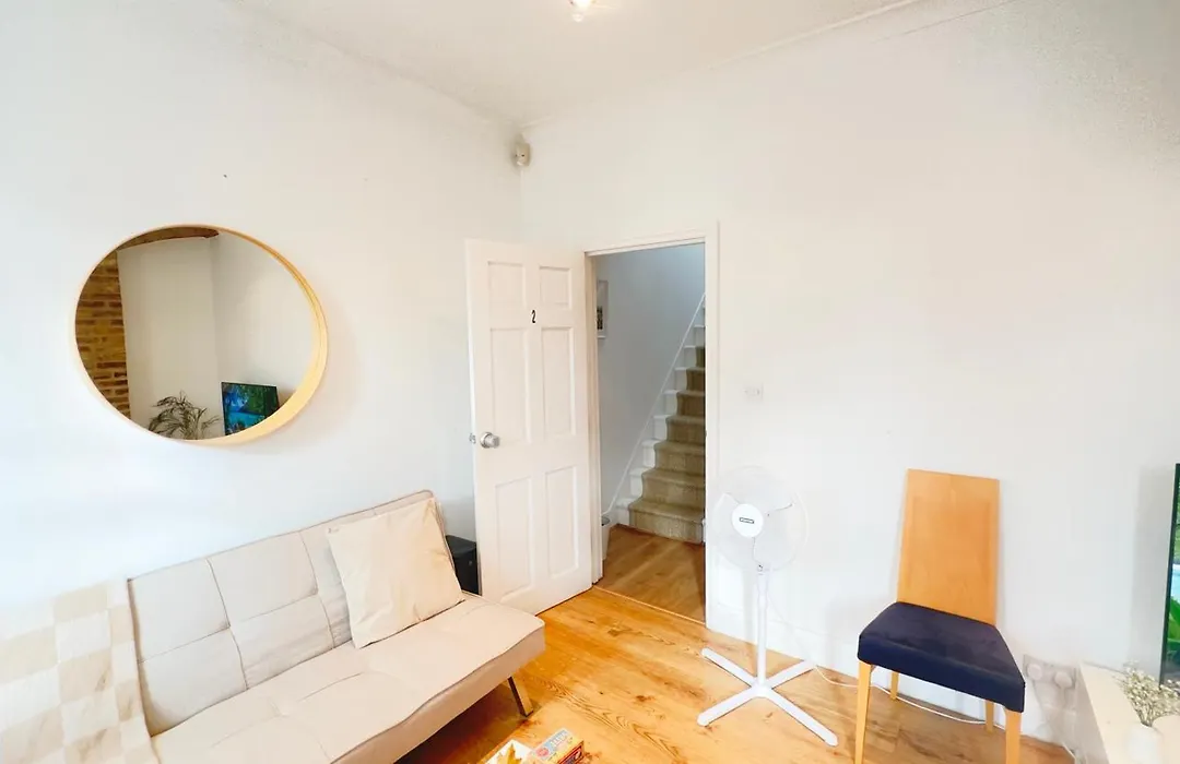 Wembley Stadium Maisonette-1