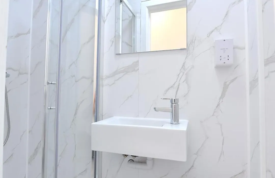 Stylish Studios By Luxestays Fulham-1