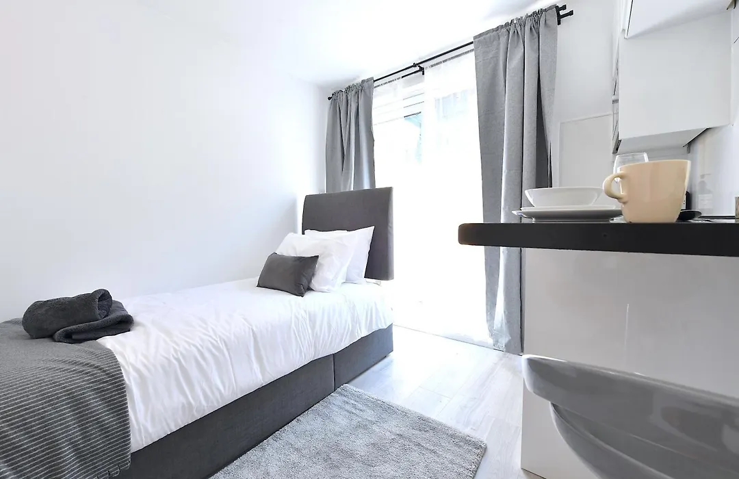 Stylish Studios By Luxestays Fulham-1