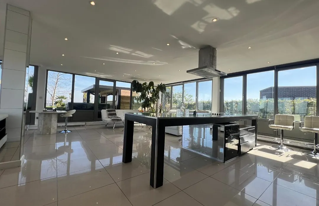 The London Skyline Penthouse-1