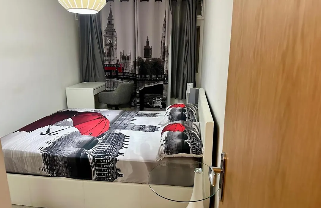 New- Prime Location-Spacious Cozy Room Next To Hyde Park-1