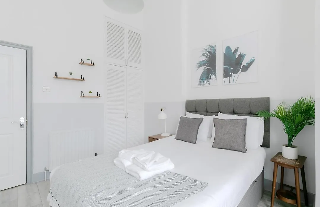 Modern Kensington Apartments-1