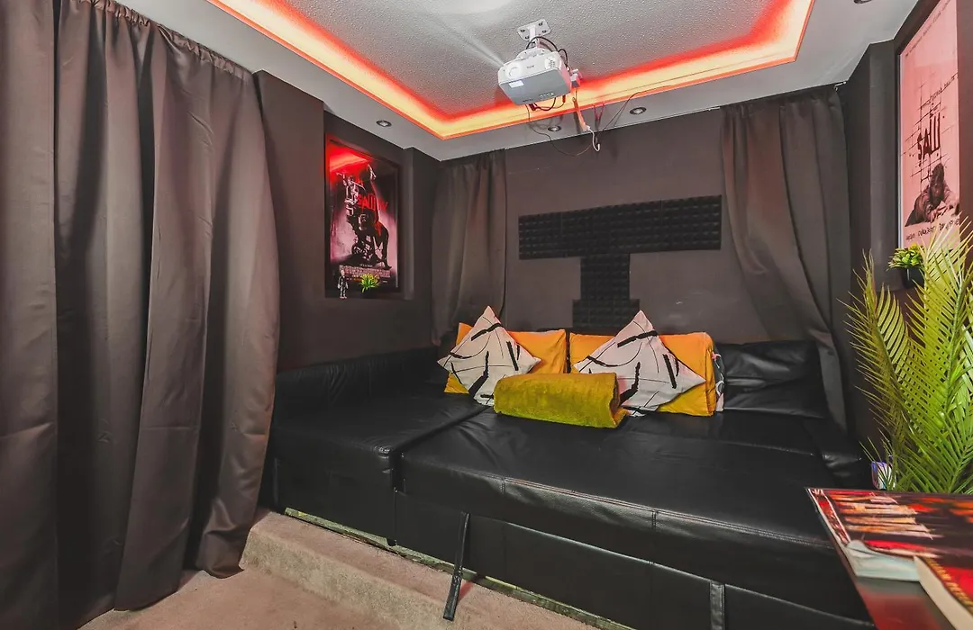 Relax 2Bdr With Sauna, Hot Tub And Cinema-1