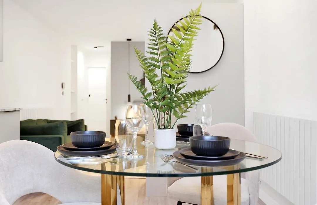 Hilldrop Apartments Short Term Rental & Flexible Renting Islington With Free Wifi, Parking & Garden-1