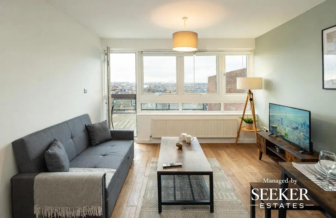 Top Floor 2Bed With Private Terrace In Shepherds Bush Near Westfield & Tube-1