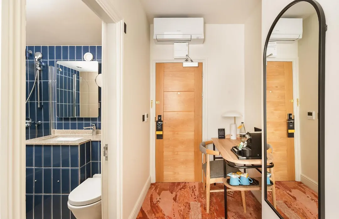 London Bloomsbury Square Hotel By Ihg-1