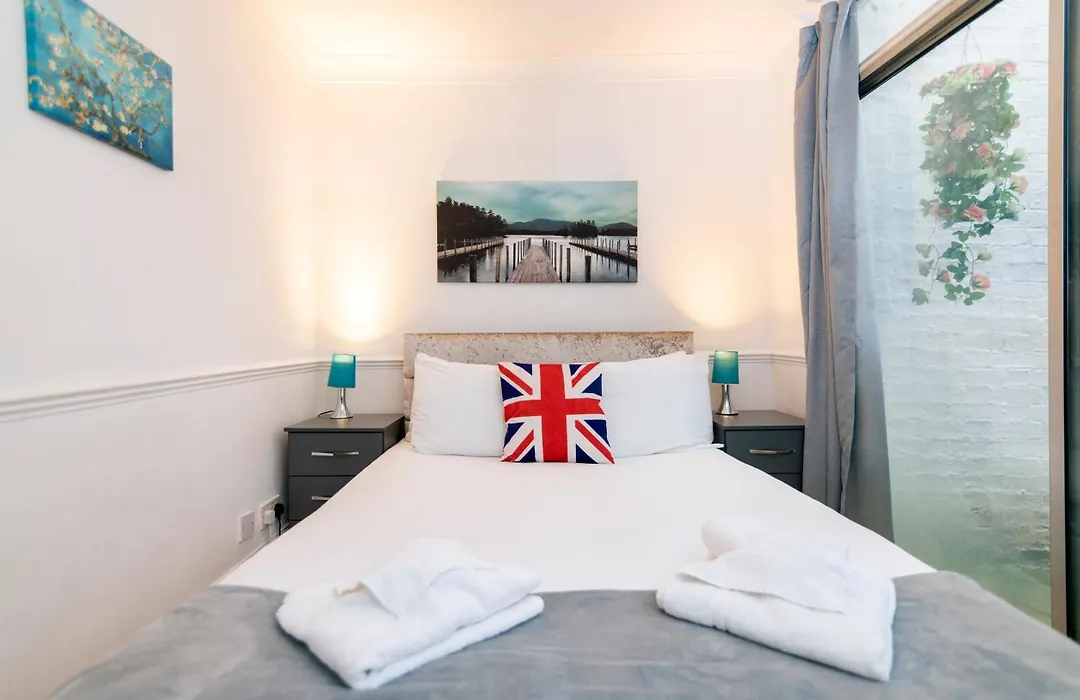 Italianflat - Warwick-1