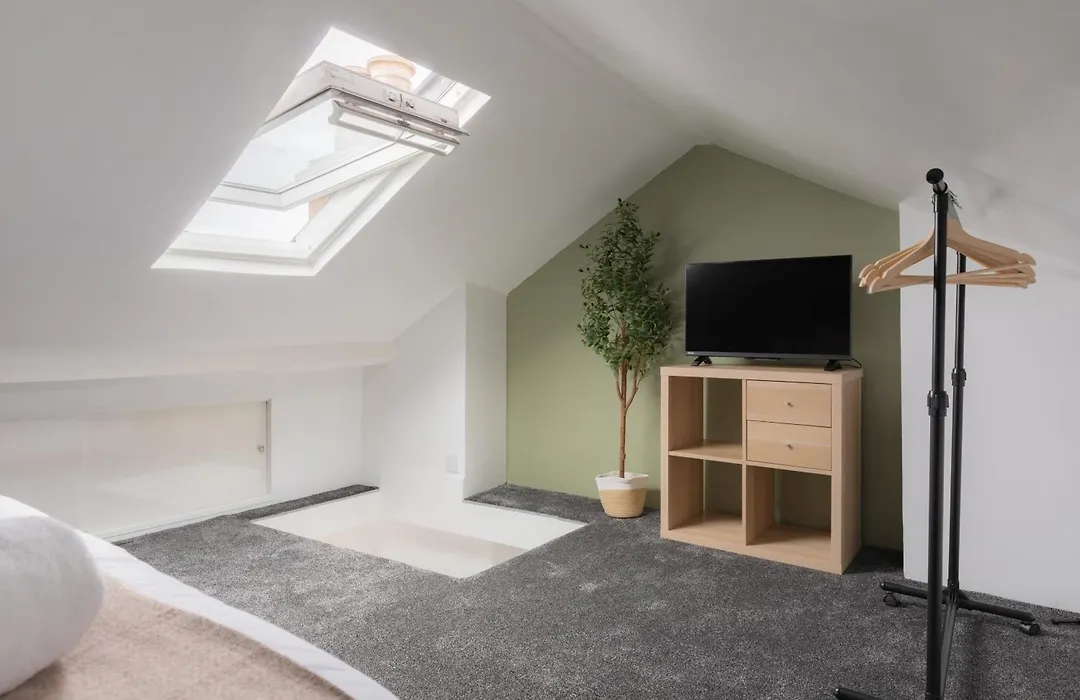 Nestio | Earl'S Court Designer Studios-1