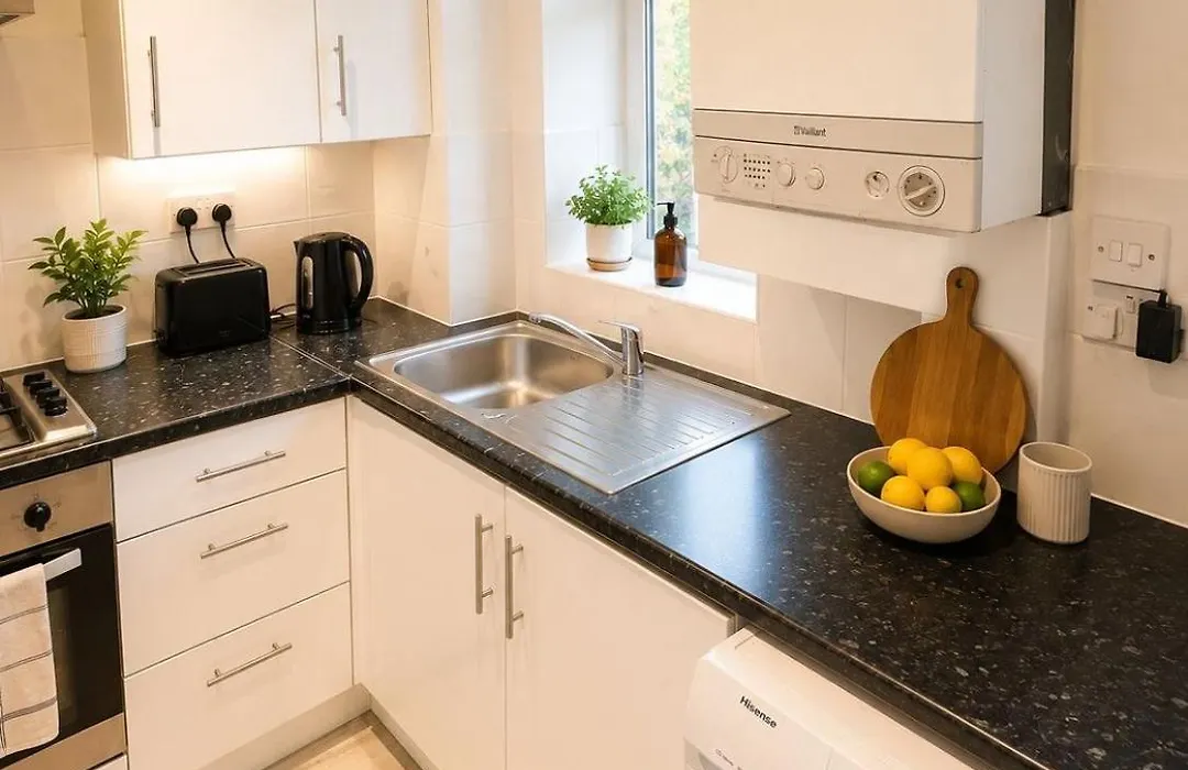 Stylish Vauxhall Apartment In Central London-1