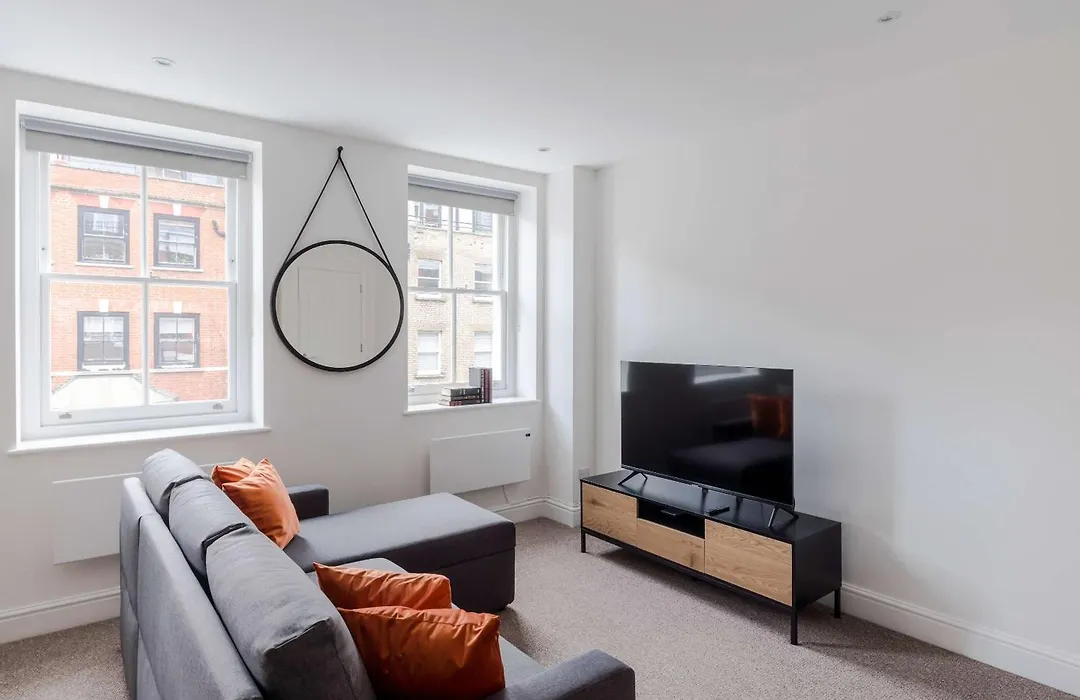 Stylish 1-Bed Flat - Fitzrovia - Sleeps 4-1