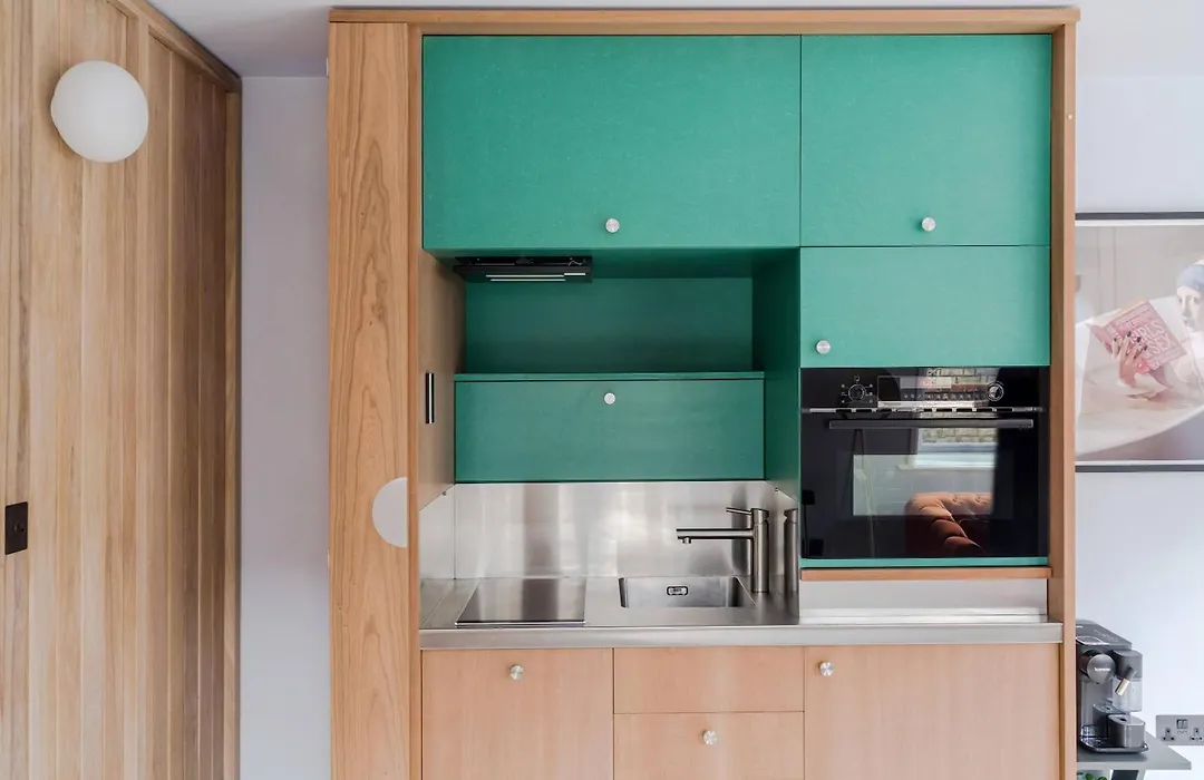 Top-Floor Soho Flat - Ac - Sleeps 4 - Central London-1